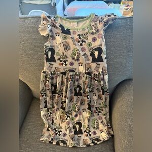 Girls size 10/12 Beetlejuice dress. New!